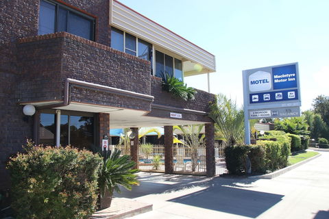 Macintyre Motor Inn - Tourism Noosa 0