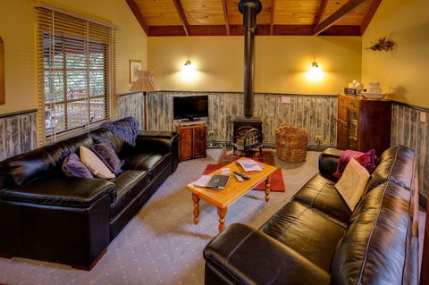 Trawool Cottages & Farmstay - Tourism Noosa 3