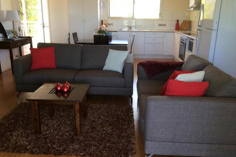 Tinaroo Sunset Retreat - Tourism Noosa 5