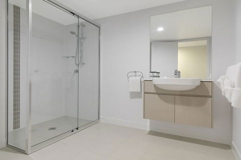 Oaks Mackay Carlyle Suites - Tourism Noosa 1