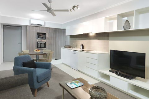 Oaks Mackay Carlyle Suites - Tourism Noosa 2