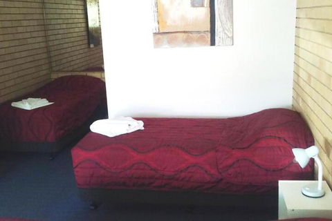 Nambour Central Motel - Tourism Noosa 5