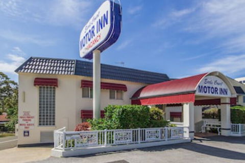 Earls Court Motor Inn - Tourism Noosa 0