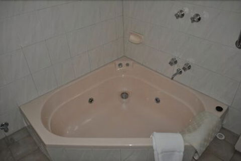 Nunawading Motor Inn - Tourism Noosa 7