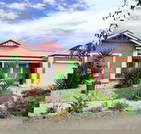 All Seasons' Escape Port Elliot