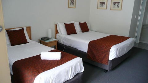 Taft Motor Inn - Tourism Noosa 5