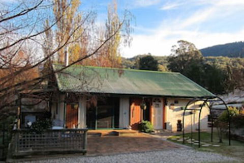 Edelweiss Cottage B&B - Tourism Noosa 0