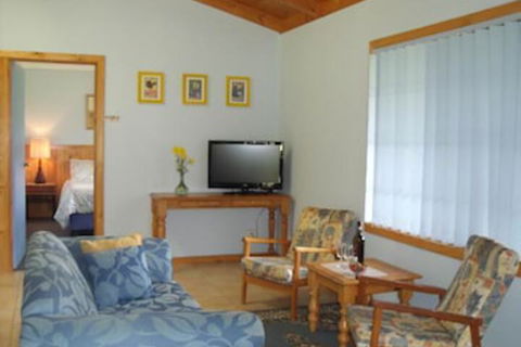 Woody Grange Chalets - Tourism Noosa 2
