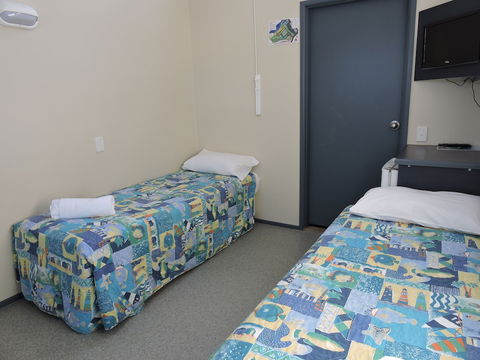First Sun Holiday Park - Tourism Noosa 0