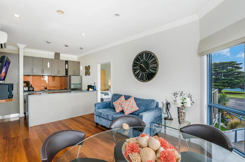 Seascape Accommodation - Tourism Noosa 2