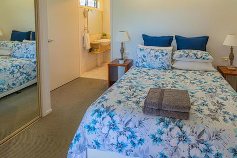 Barrington Riverside Cottages - Tourism Noosa 4