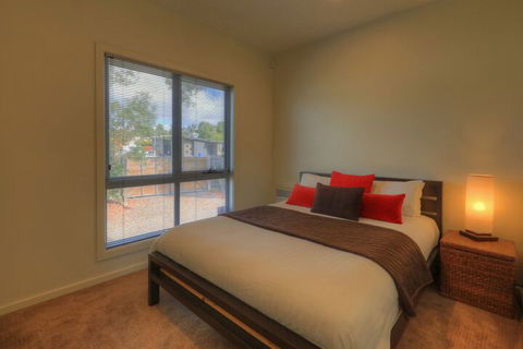 Fairwinds - Essentially Tas - Tourism Noosa 1