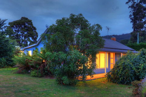 Fairwinds - Essentially Tas - Tourism Noosa 5