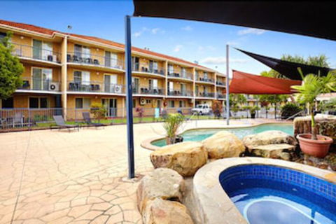Tamarind Sands Resort - Tourism Noosa 0