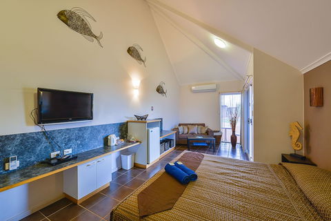 Osprey Holiday Village - Tourism Noosa 2