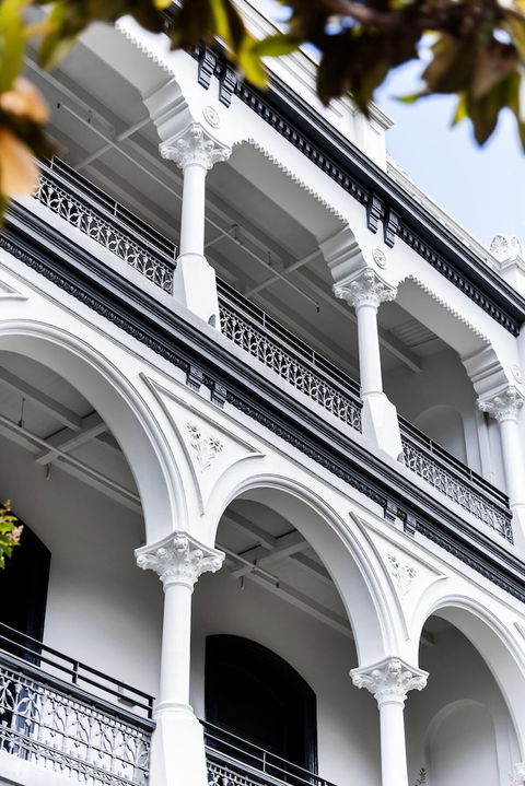Hotel Challis Potts Point - Tourism Noosa 0