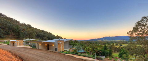 Panoramia Villas - Tourism Noosa 5