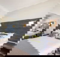 Dolphin Quay Apartments - Tourism Noosa