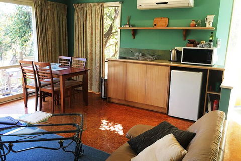 Countryside Connections Tranquil Studio - Tourism Noosa 1