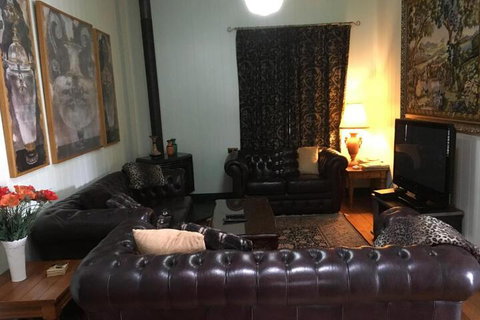 Pitstop Lodge Guesthouse B & B - Tourism Noosa 7