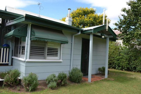 Pitstop Lodge Guesthouse B & B - Tourism Noosa 4