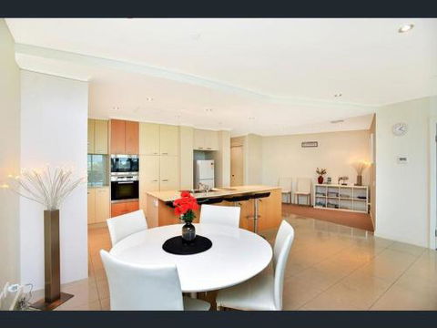 Gallery Resort Apartments - Tourism Noosa 6