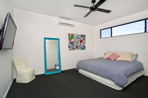 Zebula Gloucester - Tourism Noosa 4