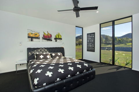 Zebula Gloucester - Tourism Noosa 5