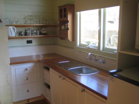 Benambra Bed & Breakfast - Tourism Noosa 3