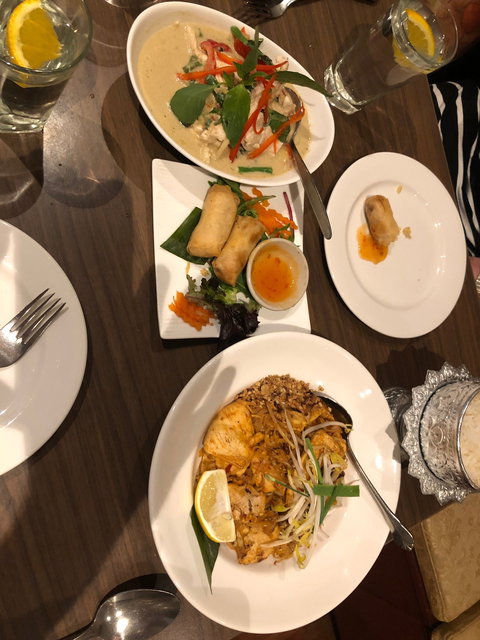 Blossom Thai - Tourism Noosa 4