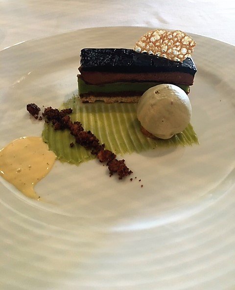 Chez Pierre - Tourism Noosa 3