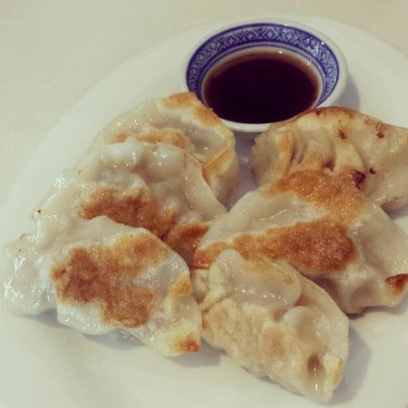 Hong Kong Restaurant - Tourism Noosa 0