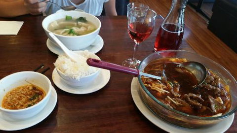 Ky Chow - Tourism Noosa 0