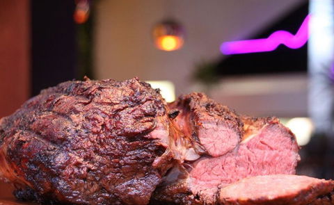 Rhonda's Bar - Tourism Noosa 6