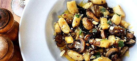 Sandbar - Tourism Noosa 0