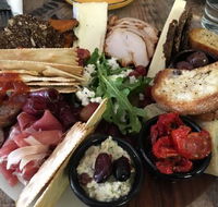 The Berwick Deli - Tourism Noosa
