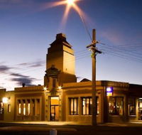 Central Hotel Bistro - Tourism Noosa