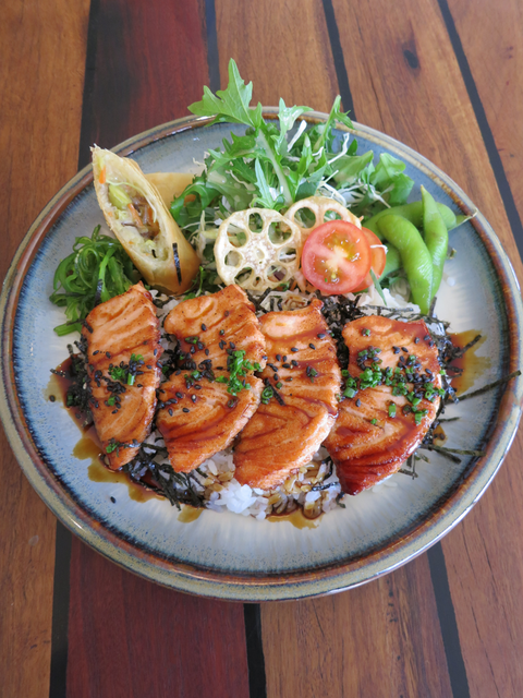 Sabi Sushi Cafe - Tourism Noosa 4