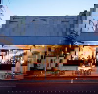 Thousand Pound Wine Bar  Store - Tourism Noosa