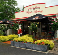 O'Hara's  Clunes Cafe- Bakery - Tourism Noosa
