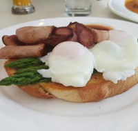 Hughzies Lakeside Brasserie - Tourism Noosa