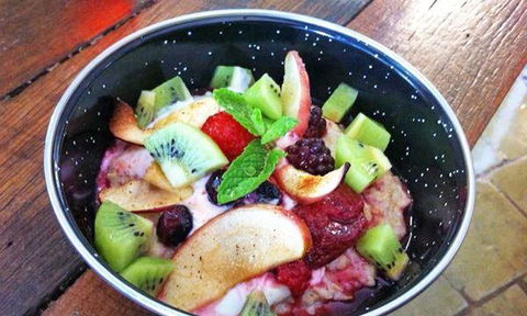 Cafe In Tokyo - Tourism Noosa 11