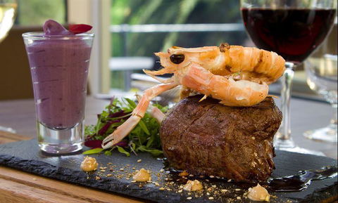 Remington Restaurant - Tourism Noosa 7