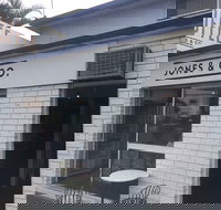 Jones  Co Counter - Tourism Noosa