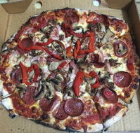 Little Joes Woodfired Pizza - Tourism Noosa