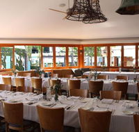 The Entrance Hotel - Tourism Noosa