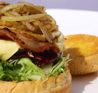 Michael's Take Away - Tourism Noosa