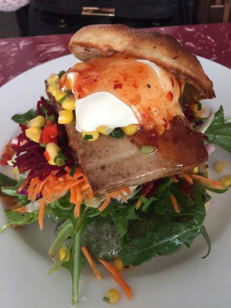 Red Cafe - Tourism Noosa 0