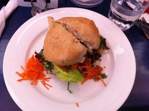 My Rainbow-Dreams Vegetarian Cafe - Tourism Noosa 0
