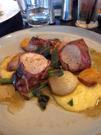 Belluci's Trattoria - Tourism Noosa 0